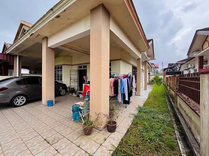 Rumah Berkembar untuk Dijual di Bandar Putra (Kulai) - Fatin Izzaty - PropertyGuru.com.my