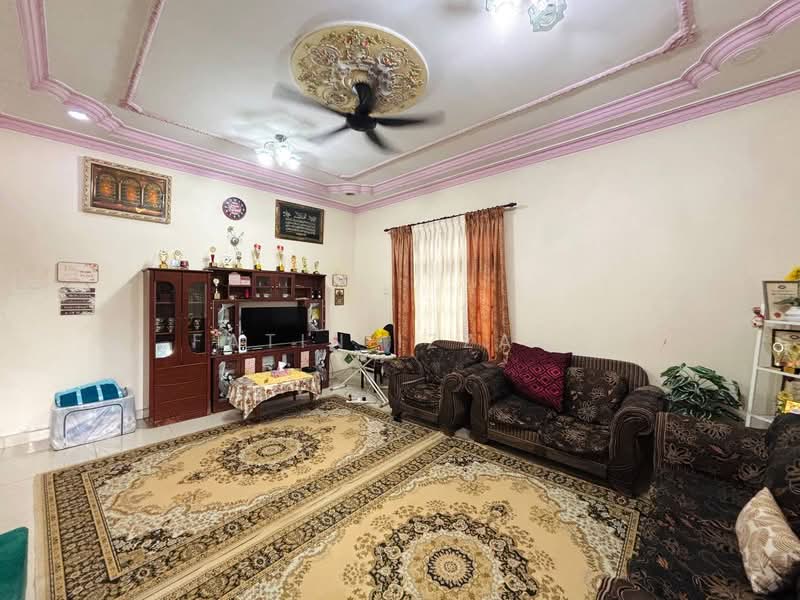 Rumah Berkembar untuk Dijual di Bandar Putra (Kulai) - Fatin Izzaty - PropertyGuru.com.my