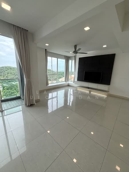 Condominium for Rent at Kiaramas Ayuria - Lachman Mulchandani - Living area - PropertyGuru.com.my