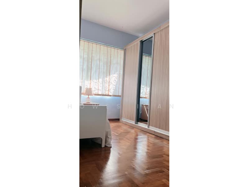 Condominium for Rent at Petrie Condominium - Howes Izan - Bedroom - PropertyGuru.com.my