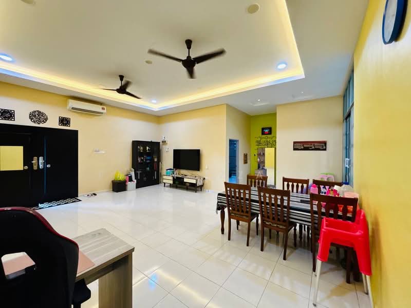 Rumah Berkembar untuk Dijual di Tangkak (Johor) - Fatin Izzaty - PropertyGuru.com.my