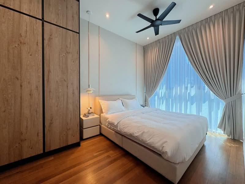 Kediaman Servis untuk Dijual di 10 Stonor - Leon Lee - Bedroom - PropertyGuru.com.my