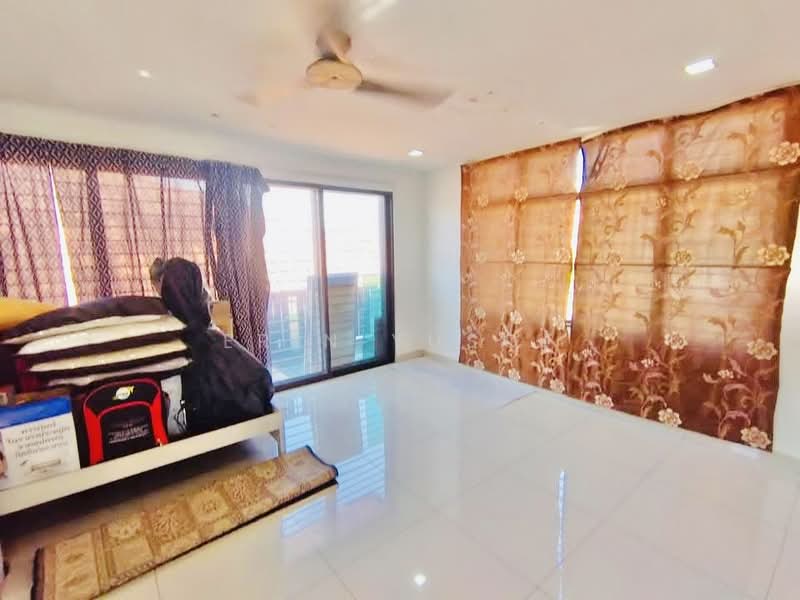 Rumah Banglo untuk Disewa di Taman Melawati (Ulu Kelang) - Erin Yusof - Living Room - PropertyGuru.com.my