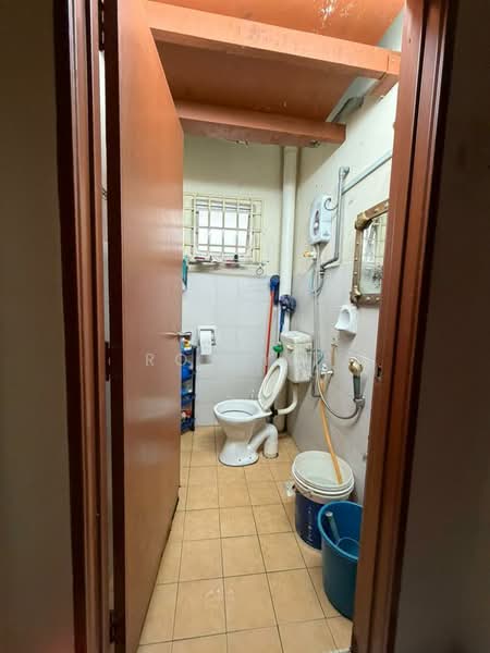 Apartment for Sale at Sri Mas - Roy Yap - Bathroom - PropertyGuru.com.my