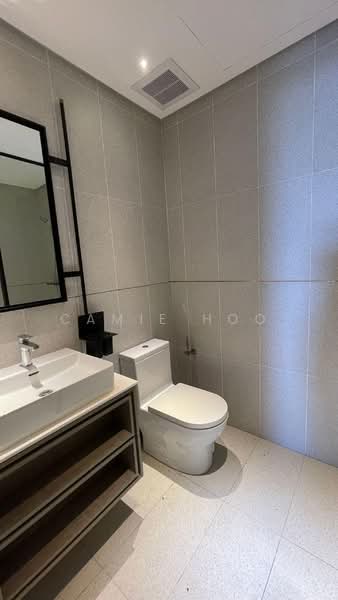 Servis Apartment untuk Disewa di Millerz Square Serviced Residence - Camie Hoo - Bathroom - PropertyGuru.com.my