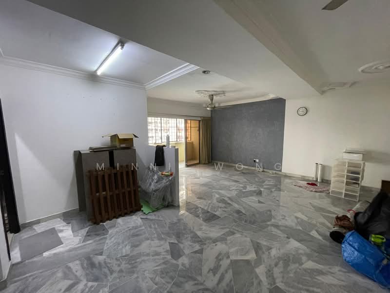 Kondominium untuk Dijual di Pelangi Indah Condominium - Minnie Wong - Living Room - PropertyGuru.com.my