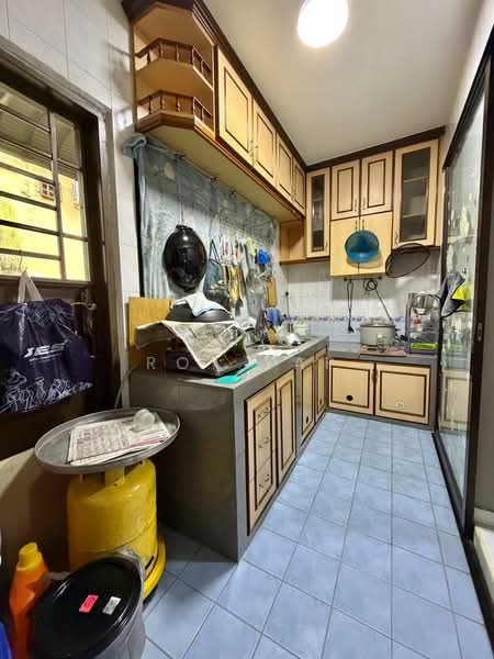 Rumah Teres 2 Tingkat untuk Dijual di Taman Johor Jaya (Johor Bahru) - Roy Yap - Kitchen - PropertyGuru.com.my