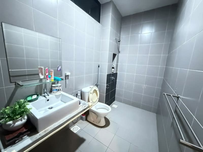 2-storey Terraced House for Sale in Senibong (Permas Jaya) - Grace Chiew - Bathroom - PropertyGuru.com.my