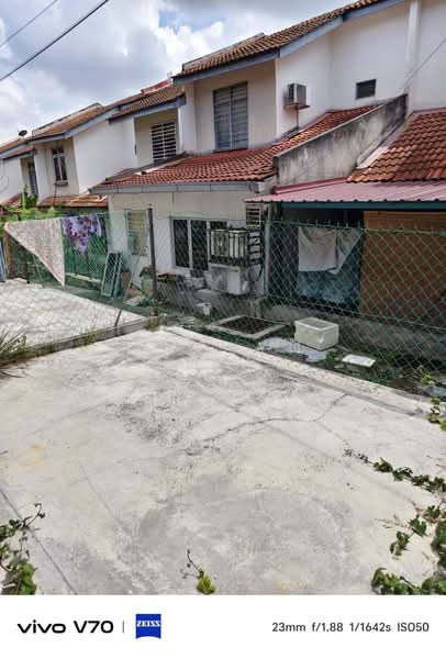 2-storey Terraced House for Sale in Taman Salak Perdana (Dengkil) - Avelyn Cheah - Exterior - PropertyGuru.com.my