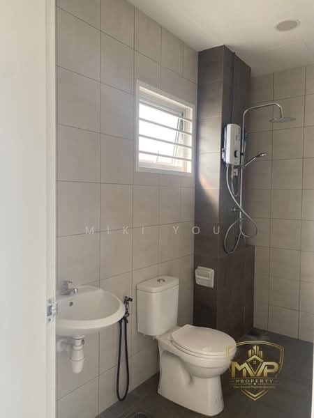 Rumah Teres 2 Tingkat untuk Disewa di Bandar Rimbayu (Telok Panglima Garang) - Miki You - Bathroom - PropertyGuru.com.my