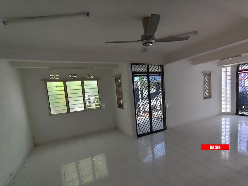 Rumah Berkembar untuk Dijual di Sungai Ara (Penang) - Jiasin Yap - Living Room - PropertyGuru.com.my