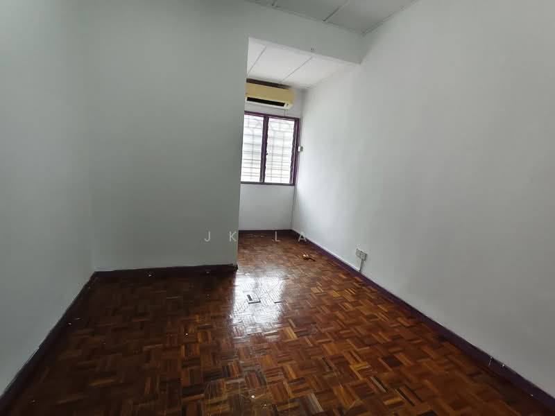 2-storey Terraced House for Sale in Taman Wawasan (Puchong) - JK Lau - Interior - PropertyGuru.com.my
