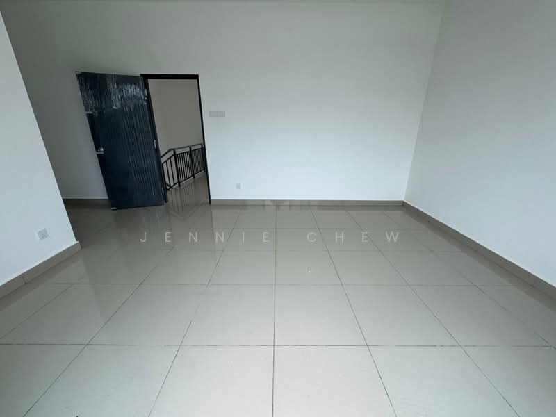 2-storey Terraced House for Sale in Taman Seri Austin (Tebrau) - Jennie Chew - Interior - PropertyGuru.com.my