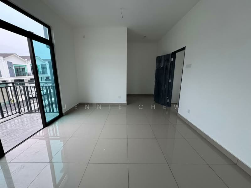 2-storey Terraced House for Sale in Taman Seri Austin (Tebrau) - Jennie Chew - Interior - PropertyGuru.com.my