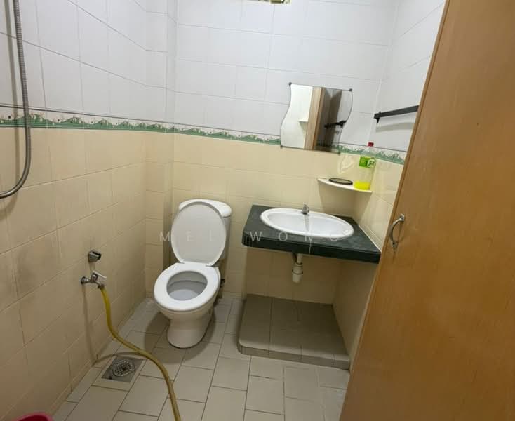2-storey Terraced House for Sale in Bandar Baru Sri Petaling (Sri Petaling) - Mel Wong - Bathroom - PropertyGuru.com.my