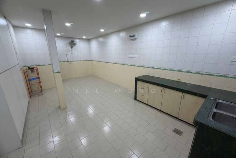 2-storey Terraced House for Sale in Bandar Baru Sri Petaling (Sri Petaling) - Mel Wong - Kitchen - PropertyGuru.com.my