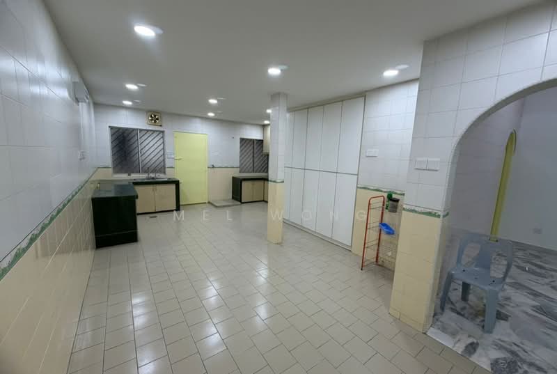 2-storey Terraced House for Sale in Bandar Baru Sri Petaling (Sri Petaling) - Mel Wong - Kitchen - PropertyGuru.com.my