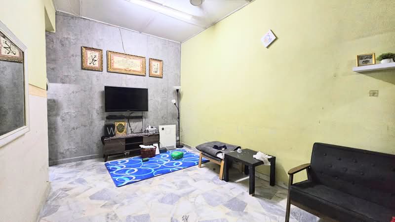 Rumah Teres 1 Tingkat untuk Dijual di Taman Puchong Intan (Puchong) - Wendy Chin - Living Room - PropertyGuru.com.my