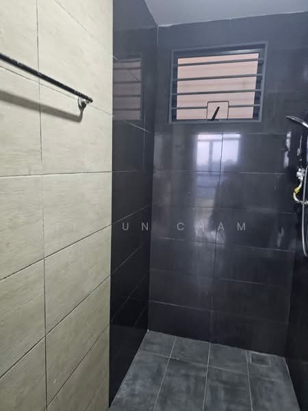 Kondominium untuk Disewa di Legend Heights - Yi Jun Cham - Bathroom - PropertyGuru.com.my