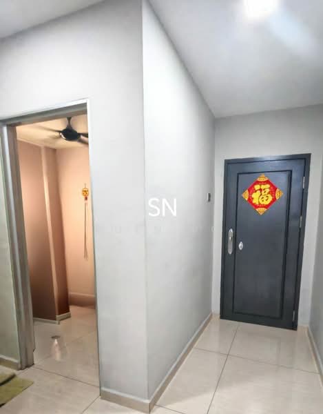 Pangsapuri untuk Dijual di Vista Indah Putra - Suen Ng - Entrance - PropertyGuru.com.my