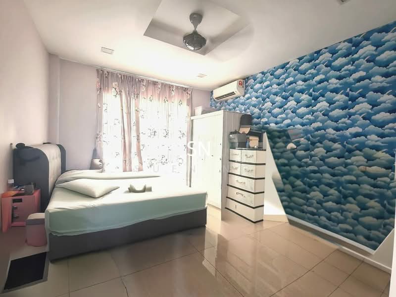 Pangsapuri untuk Dijual di Vista Indah Putra - Suen Ng - Bedroom - PropertyGuru.com.my