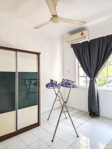 Apartment for Rent at Taman Jubilee Phase 3 - Edwin Ewe - Bedroom - PropertyGuru.com.my