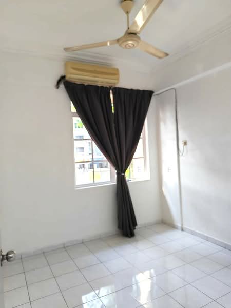 Apartment for Rent at Taman Jubilee Phase 3 - Edwin Ewe - Bedroom - PropertyGuru.com.my