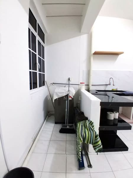 Apartment for Rent at Taman Jubilee Phase 3 - Edwin Ewe - Yard - PropertyGuru.com.my