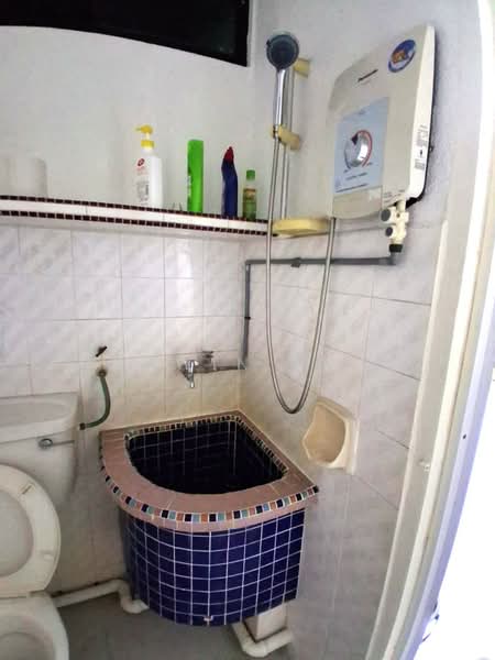 Apartment for Rent at Taman Jubilee Phase 3 - Edwin Ewe - Bathroom - PropertyGuru.com.my