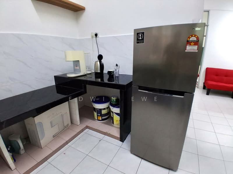 Apartment for Rent at Taman Jubilee Phase 3 - Edwin Ewe - Kitchen - PropertyGuru.com.my
