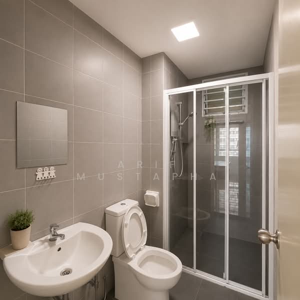 Servis Apartment untuk Dijual di Savanna Executive Suite @ Southville City - Arif Mustapha - Bathroom - PropertyGuru.com.my