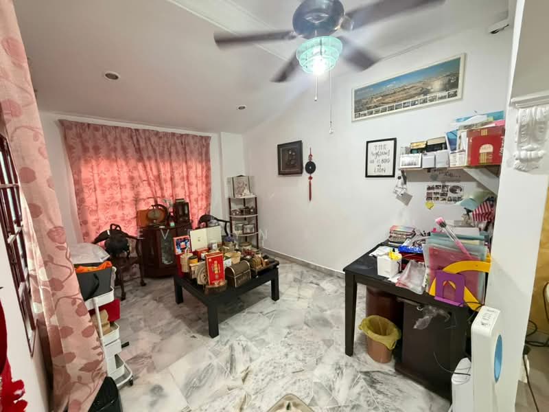 2-storey Terraced House for Sale in Bandar Country Homes (Rawang) - Evelyn Khoo - Room - PropertyGuru.com.my