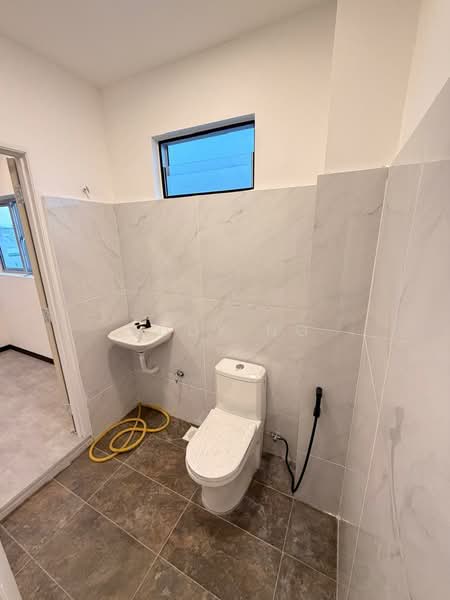 Rumah Teres 2 Tingkat untuk Dijual di Bandar Mahkota Cheras (Cheras) - Addy Ng - Bathroom - PropertyGuru.com.my