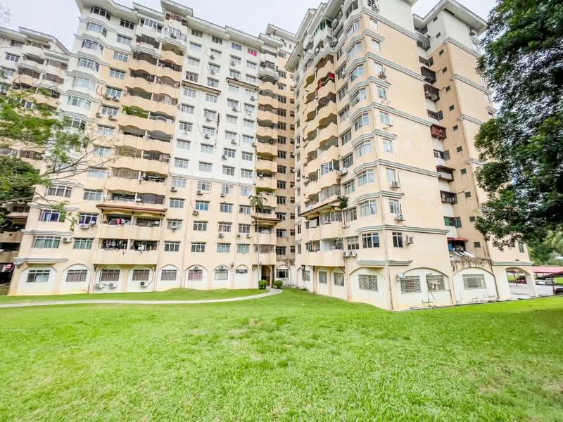 Apartment for Sale at Vista Seri Putra - Amzar Faiz - PropertyGuru.com.my