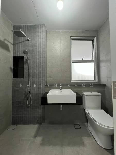 2-storey Terraced House for Sale in Anggun (Rawang) - Evelyn Khoo - Bathroom - PropertyGuru.com.my
