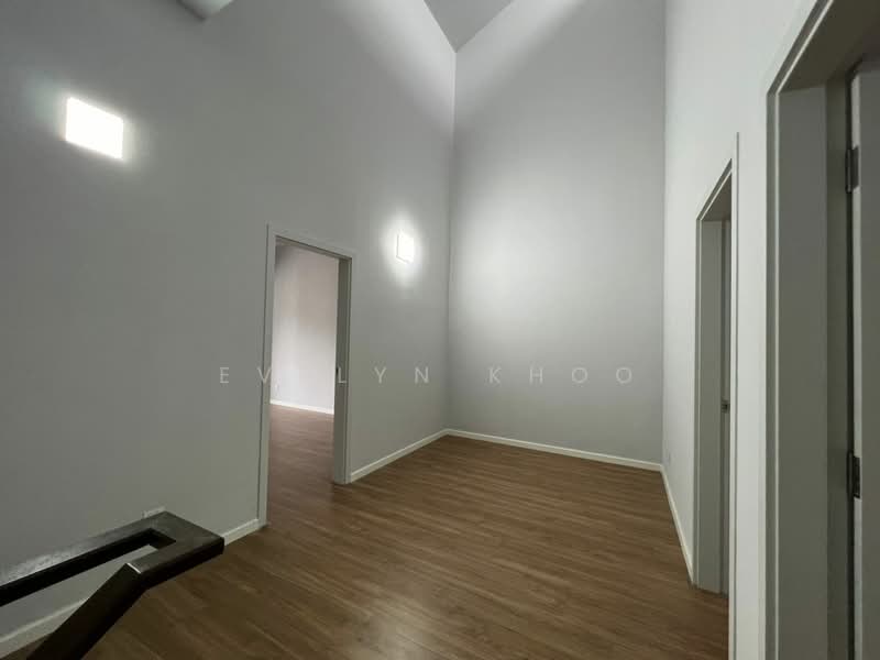 2-storey Terraced House for Sale in Anggun (Rawang) - Evelyn Khoo - Hallway - PropertyGuru.com.my