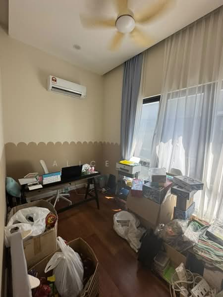 2-storey Terraced House for Sale in Sungai Buloh (Selangor) - Alice Low - Study - PropertyGuru.com.my