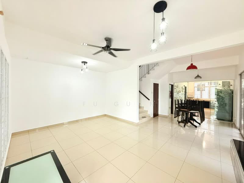2-storey Terraced House for Rent in Taman Seri Austin (Tebrau) - Fu Guan - Living Room - PropertyGuru.com.my