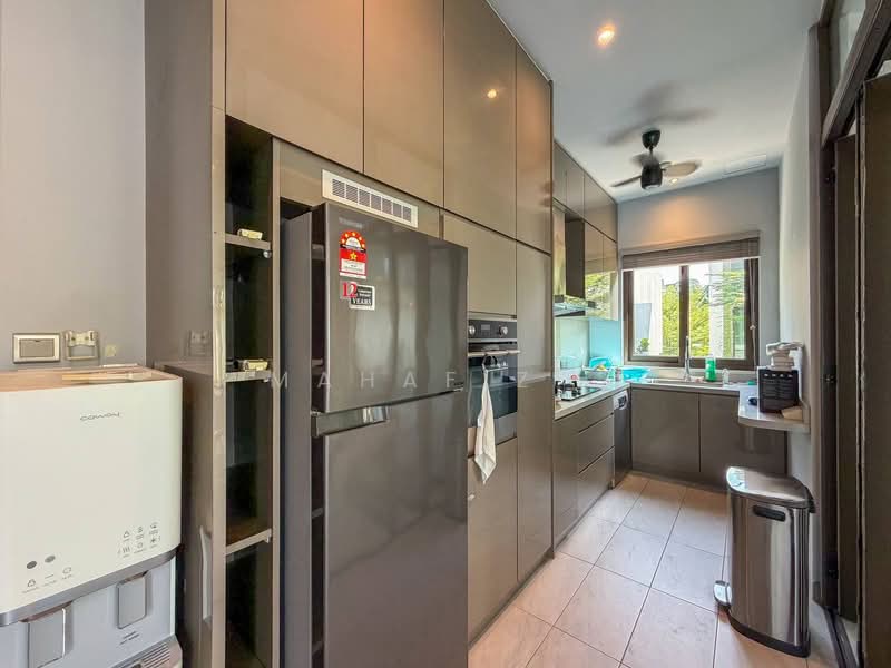 Bungalow for Sale in Taman Puncak Perdana (Shah Alam) - Mahafiz . - PropertyGuru.com.my