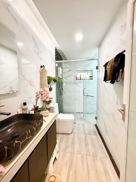 2-storey Terraced House for Sale in Sunway Batu Caves (Batu Caves) - Zarema Kulbuzheva - Bathroom - PropertyGuru.com.my