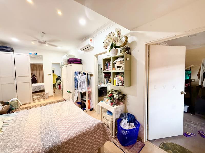 2-storey Terraced House for Sale in Sunway Batu Caves (Batu Caves) - Zarema Kulbuzheva - Bedroom - PropertyGuru.com.my