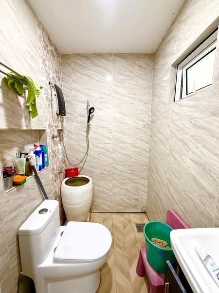 2-storey Terraced House for Sale in Sunway Batu Caves (Batu Caves) - Zarema Kulbuzheva - Bathroom - PropertyGuru.com.my