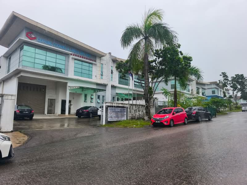 Semi-D Factory for Rent in Kempas Utama (Tebrau) - Dennis Peh - Exterior - PropertyGuru.com.my