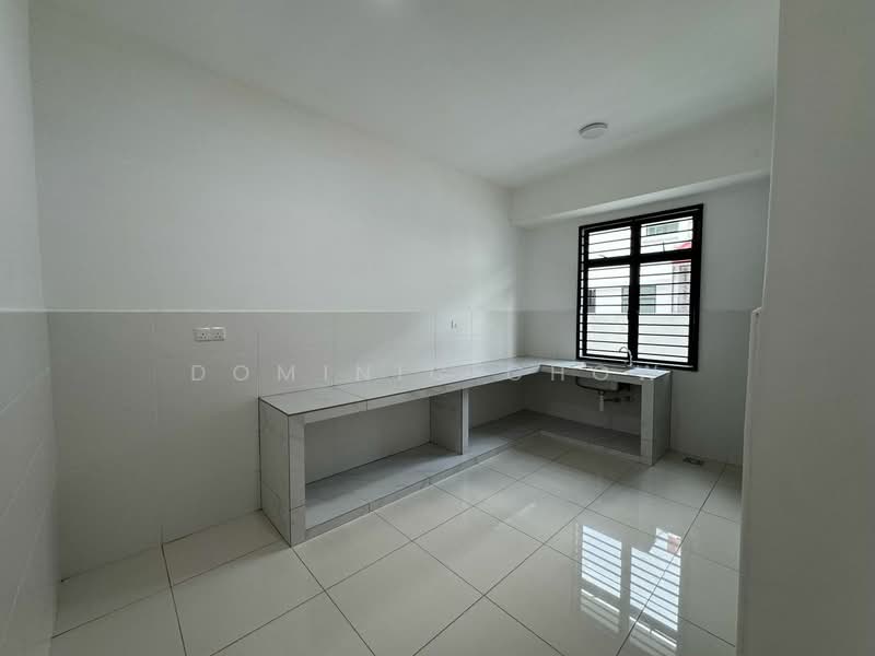 Rumah Teres 2 Tingkat untuk Disewa di Taman Dato Onn (Johor Bahru) - Dominic Chow - Kitchen - PropertyGuru.com.my