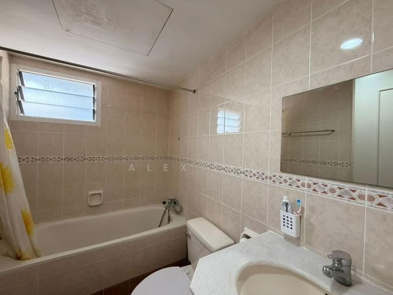 Condominium for Rent at Gurney Park Condominium - Alex Lim - Bathroom - PropertyGuru.com.my