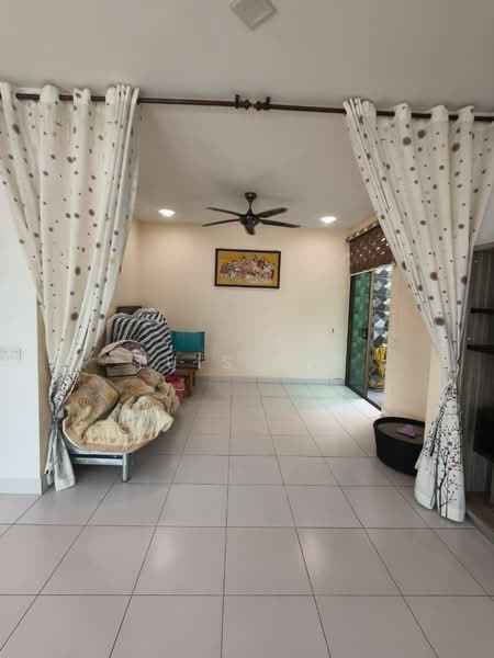 Cluster House for Sale in Taman Sutera Utama (Skudai) - Luis Lim - Living Room - PropertyGuru.com.my