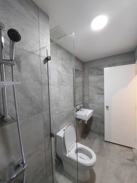 Service Residence for Rent at Equine Residence - Teng Poh Hong - Bathroom - PropertyGuru.com.my