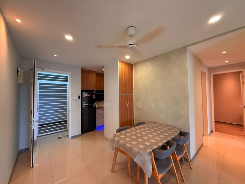 Service Residence for Rent at United Point (Residensi Berpadu) - Sean Yong - Dining Room - PropertyGuru.com.my