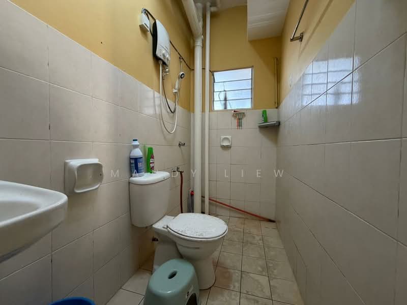 Apartment for Sale at Vista Mutiara - Mandy Liew - Bathroom - PropertyGuru.com.my