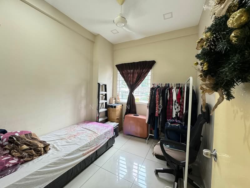 Condominium for Sale at First Residence (Residensi Unggul) - Jenson Toh - Bedroom - PropertyGuru.com.my